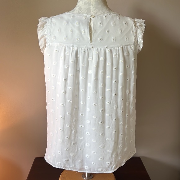 LOFT white eyelet sleeveless top. - Picture 4 of 4
